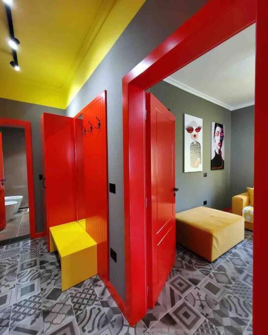Emoji House